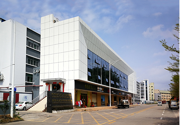 张湾住宅公寓幕墙修缮